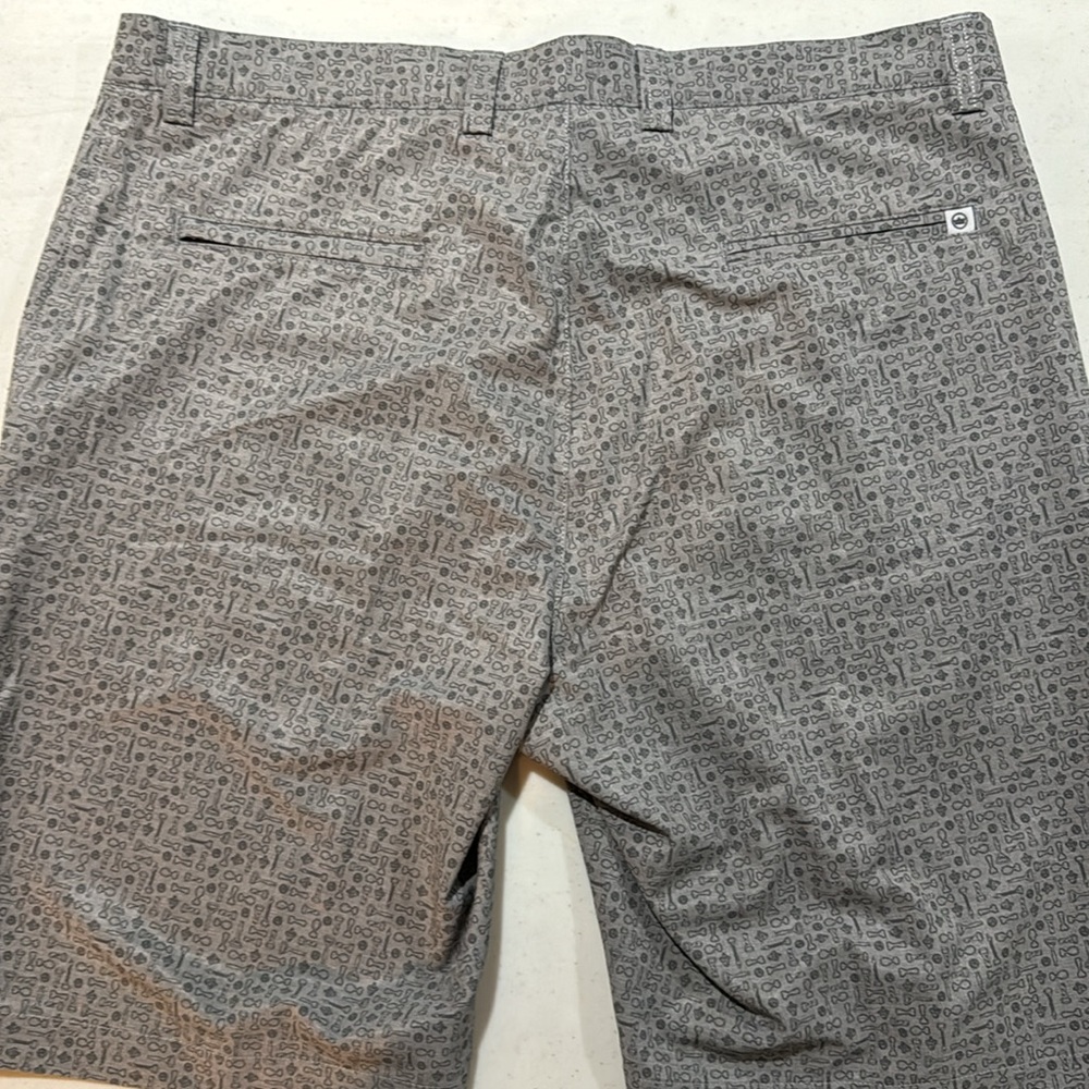 Peter Millar Bottle Opener Performance Shorts - image 2